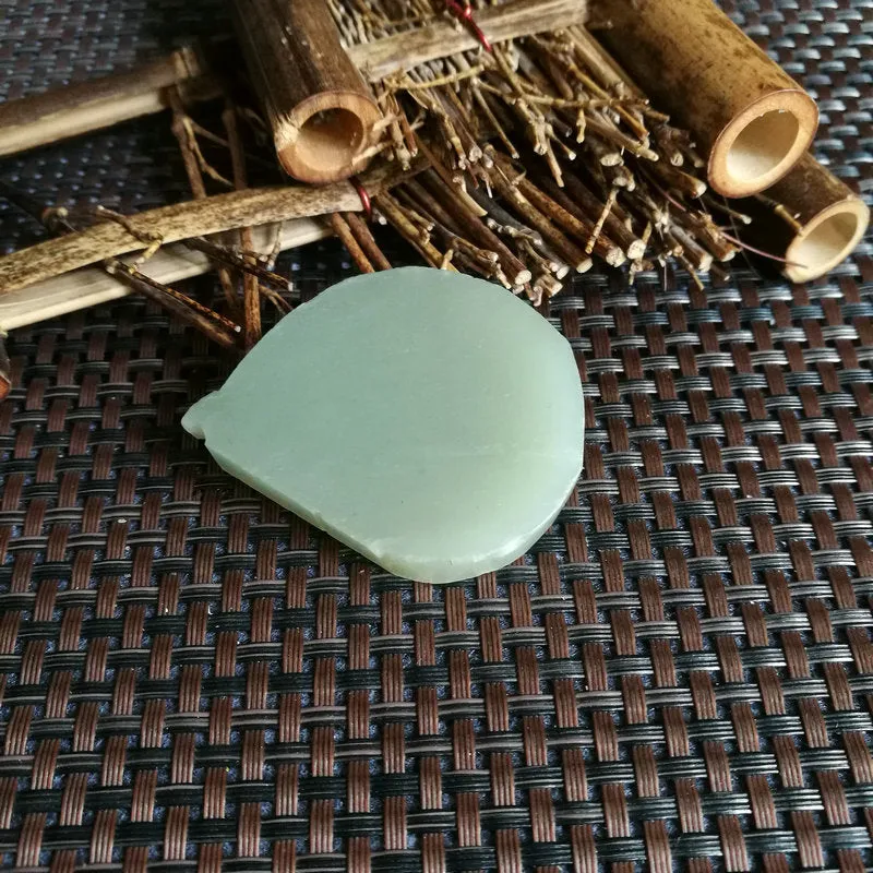 Natural Kunlun Jade Rough Nephrite Raw (38g,4.3X5X0.8cm)