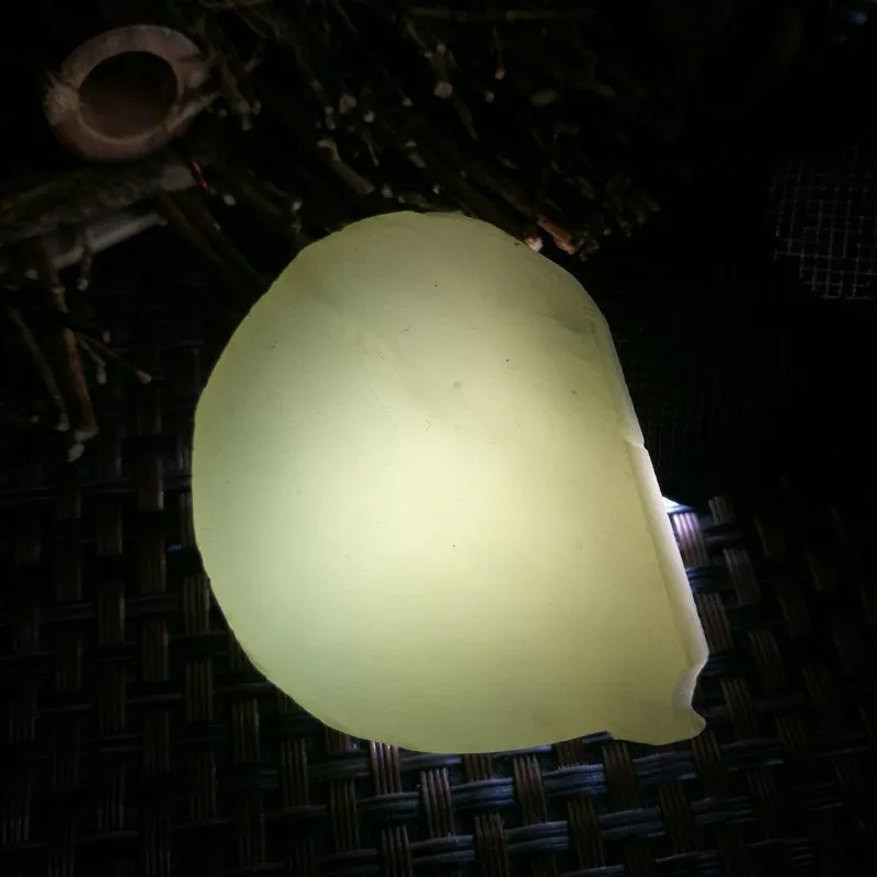 Natural Kunlun Jade Rough Nephrite Raw (38g,4.3X5X0.8cm)