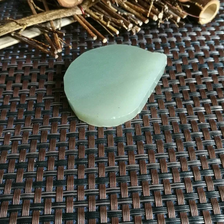 Natural Kunlun Jade Rough Nephrite Raw (38g,4.3X5X0.8cm)