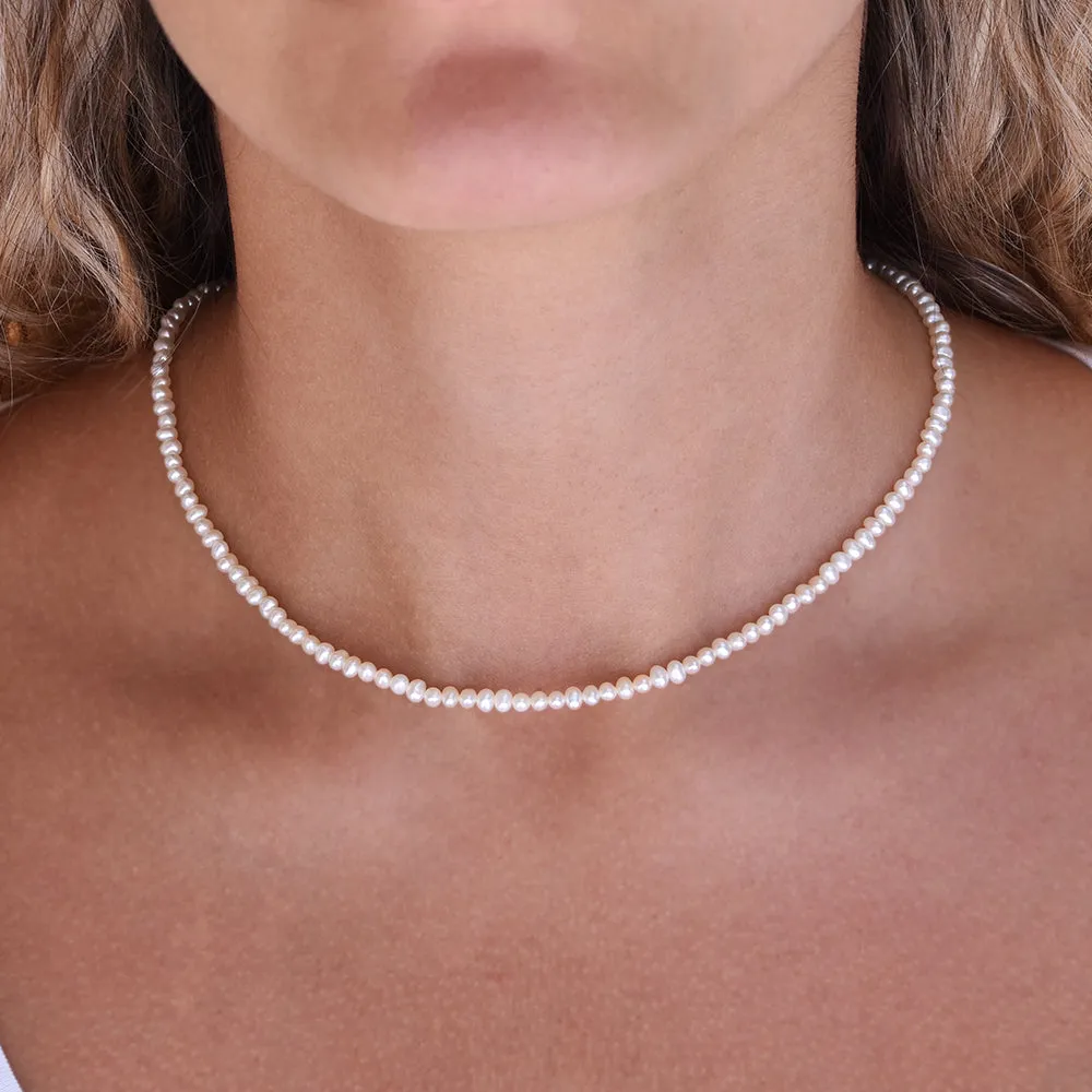 Women's Pearl Necklace